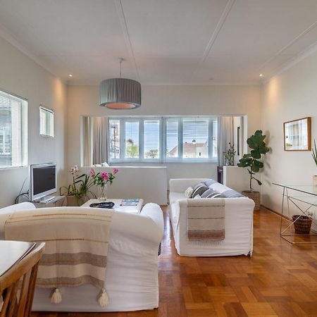 Portswood Mews - Chic White Studio Apartment Green Point Kapstadt Exterior foto